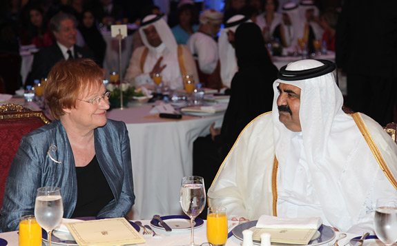 Presidentti Halonen keskusteli Qatarin emiirin kanssa Dohassa. Kuva: Tasavallan presidentin kanslia.